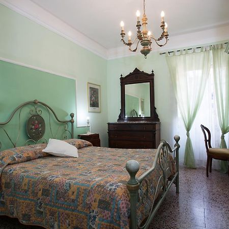 Corte Palazzo Picedi Benettini Bed & Breakfast Sarzana Ngoại thất bức ảnh