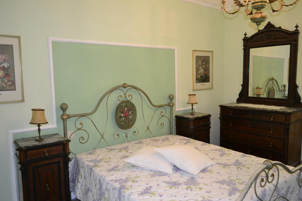 Corte Palazzo Picedi Benettini Bed & Breakfast Sarzana Phòng bức ảnh