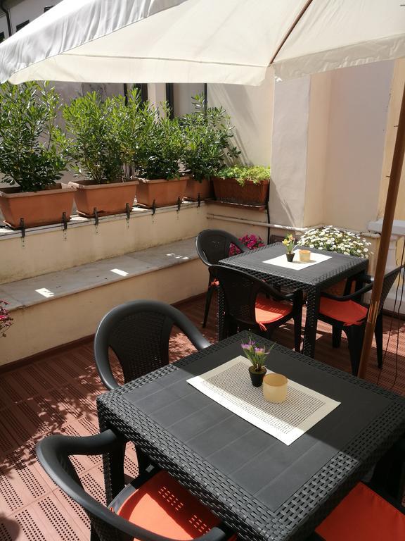 Corte Palazzo Picedi Benettini Bed & Breakfast Sarzana Ngoại thất bức ảnh