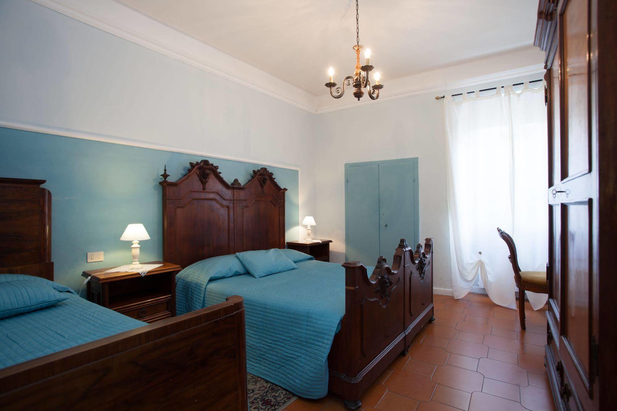 Corte Palazzo Picedi Benettini Bed & Breakfast Sarzana Ngoại thất bức ảnh