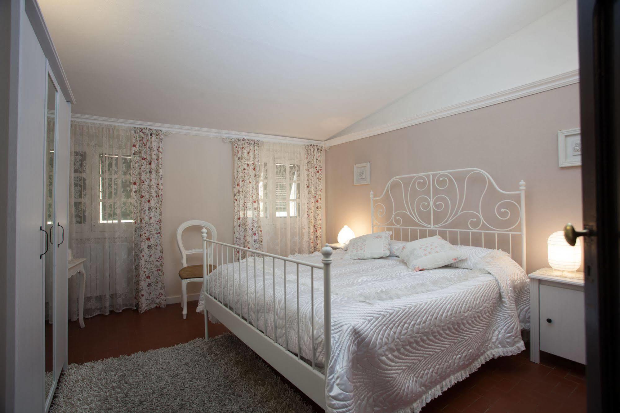 Corte Palazzo Picedi Benettini Bed & Breakfast Sarzana Ngoại thất bức ảnh