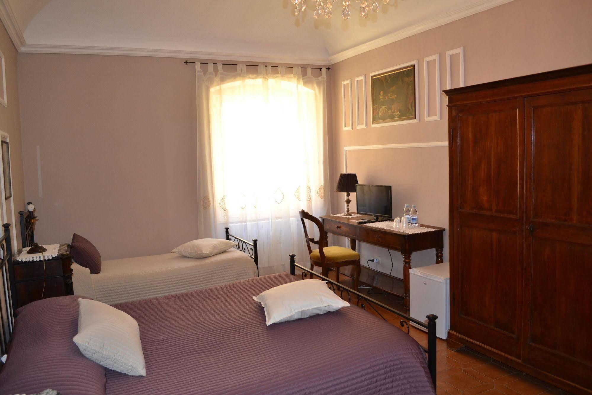 Corte Palazzo Picedi Benettini Bed & Breakfast Sarzana Ngoại thất bức ảnh