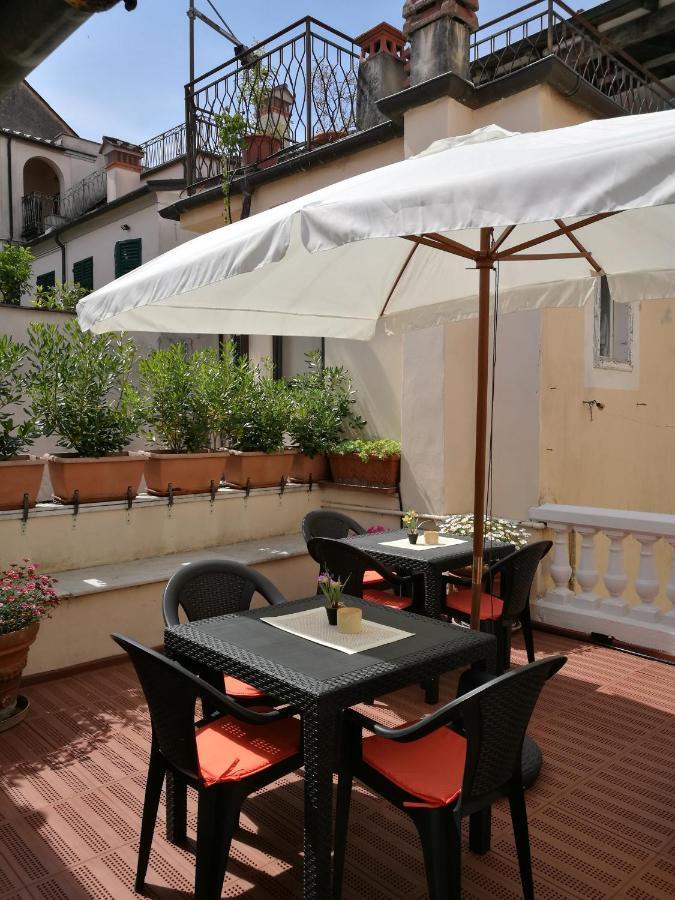 Corte Palazzo Picedi Benettini Bed & Breakfast Sarzana Ngoại thất bức ảnh